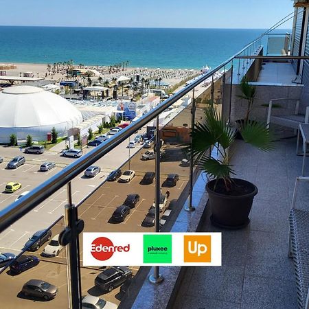 Seaview Cancun Apartments Summerland Mamaia Exterior photo
